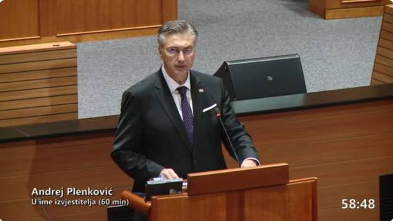 Za povla&scaron;tene mirovine ima, ali za &bdquo;radničke&ldquo; nema pa nema...